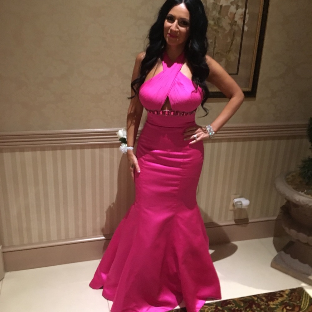 Dress - Picture 4 of 4